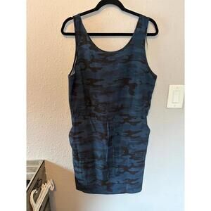 Emma & Michele blue camo athletic dress unlined size L. Pockets
